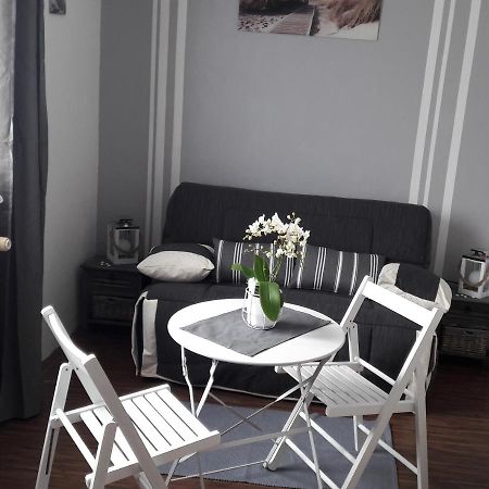 Chambre D'Hote - La Ruche Des Bleuets Mulsanne Bagian luar foto