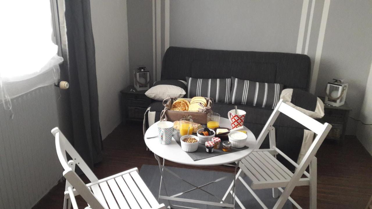 Chambre D'Hote - La Ruche Des Bleuets Mulsanne Bagian luar foto